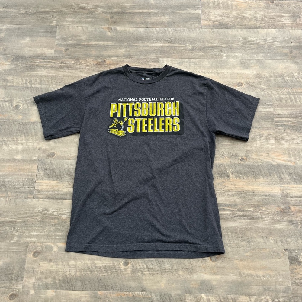 National Football League Pittsburgh Steelers Steely McBeam Men’s Large T-Shirt